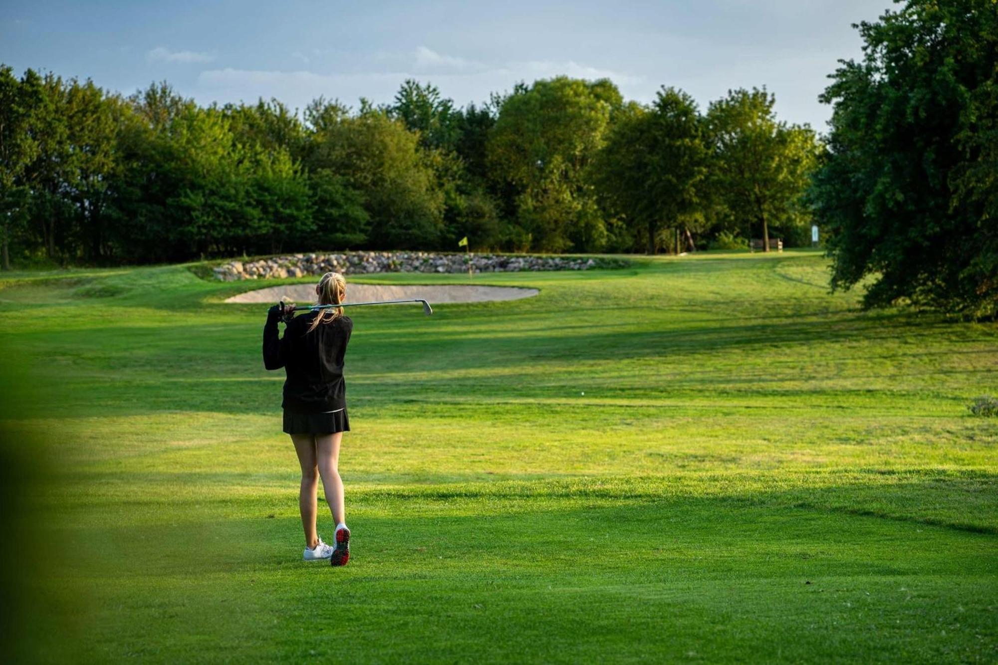 Golfplatz Ploener See Grosser Ploener See Bosau ภายนอก รูปภาพ